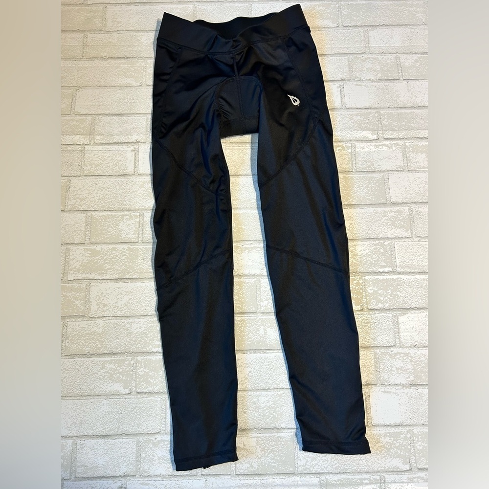 Baleaf woman’s Black Cycling Leggings with padding size Medium